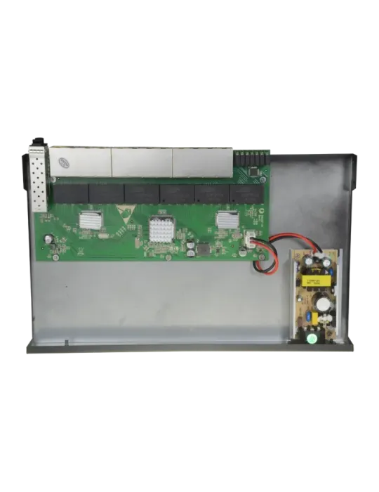 SAFIRE Switch - 24 puertos RJ45 + 2 SFP GIGA - Velocidad de puertos 10