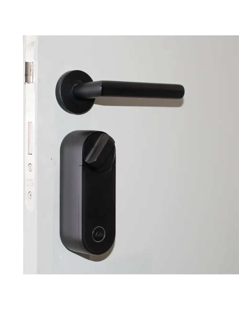 YALE Cerradura girallaves inteligente BLE y WiFi - Invisible desde el