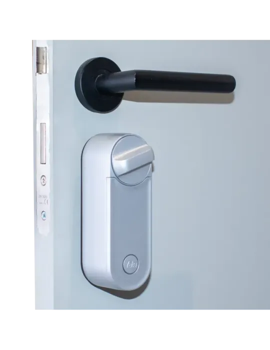 YALE Cerradura girallaves inteligente BLE y WiFi - Invisible desde el