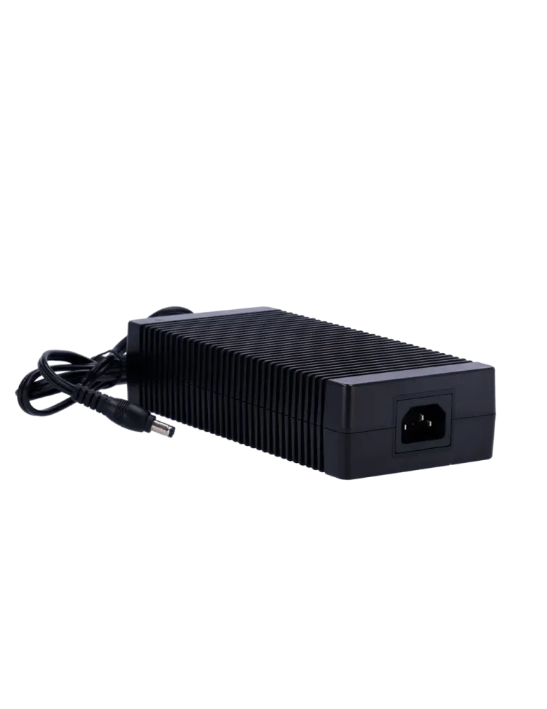 MARCA BLANCA Adaptador AC/DC - 52 V /3 A - Dimensiones 190 (Al) x 87 (