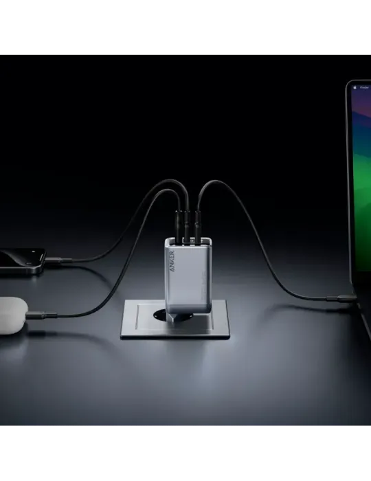 Anker - Cargador USB - Potencia 100W - Salida 2x USB-C, 1x USB-A - Car